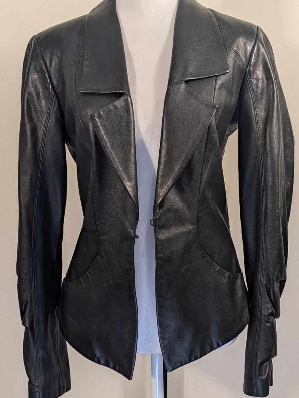 Vintage Danier Genuine Leather Blazer Black Sculpted Seams Tuxedo Front | Sz XS